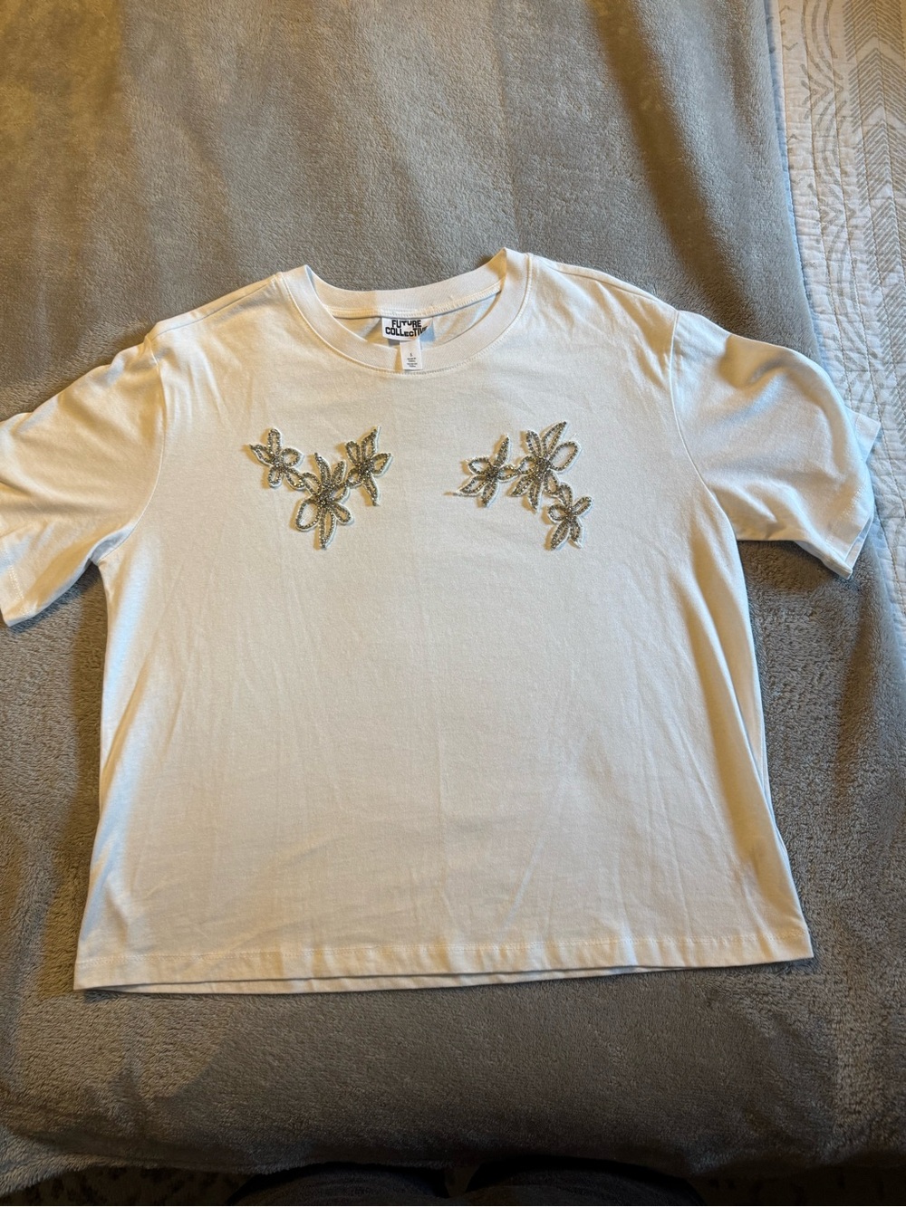 Embellished White Short-Sleeve Women's Tee